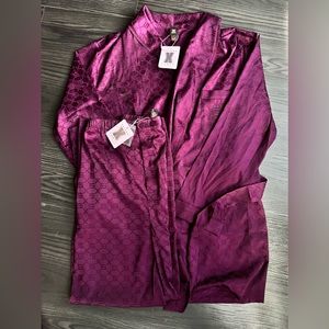 New with tags savage fenty men’s satin smoking jacket and matching lounge pants!